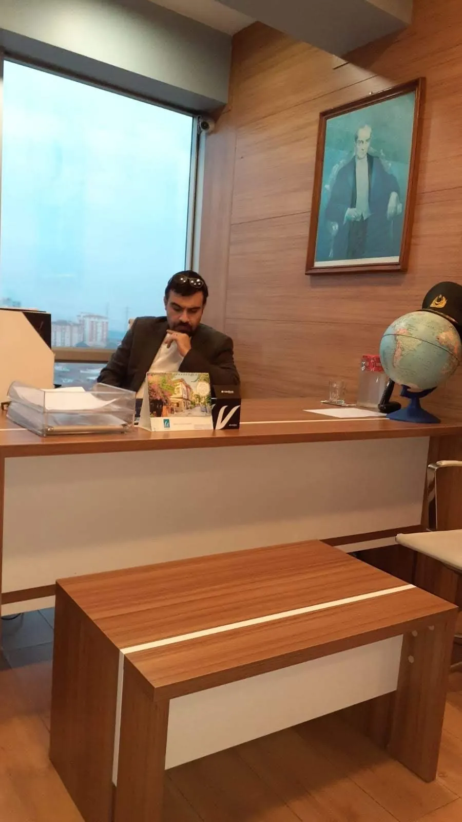 Yaver Arancıoğlu'na ait aile şirketi ofisinde çalışma ortamı